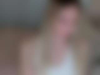 Live cam show with Brie Hunter - Dildo on parknlotfishbdy