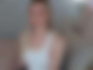 Live cam show with Brie Hunter - Cuckold on live18s.com