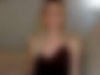 Live cam show with Brie Hunter - Blonde Hair on Milf Play