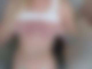 Live cam show with Brie Hunter - Tattoos on Gym Cam Girls