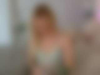 Live cam show with Brie Hunter - Sexwebcam Blonde Hair on intimatelivegirls.com