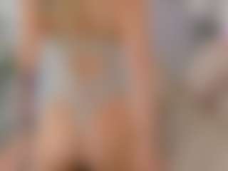 Live cam show with Brie Hunter - Squirt Blonde Hair on CamSodaAdn