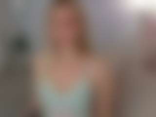 Live cam show with Brie Hunter - Full Nudity on Camiplay Live