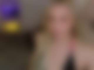 Live cam show with Brie Hunter - Indian Petite on Streamer API