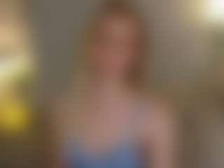 Live cam show with Brie Hunter - Spank Blonde Hair on Camsoda
