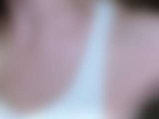 Live cam show with Brie Hunter - Cuckold on CamSodaAdn