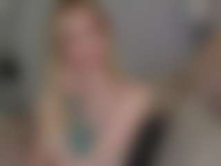 Live cam show with Brie Hunter - Bedroom Blonde Hair on nudelive.tv