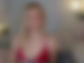 Live cam show with Brie Hunter - Asshole on Cam Slut