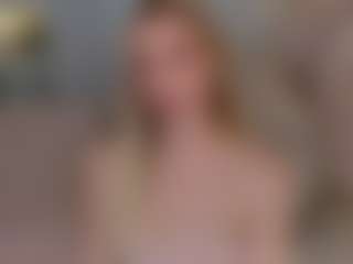 Live cam show with Brie Hunter - White Blonde Hair on Soda Cam