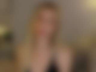 Brie Hunter's Live Sex Cam Show