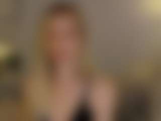 Live cam show with Brie Hunter - HD on Camsoda
