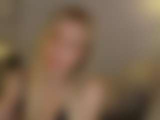 Live cam show with Brie Hunter - Cum Lovense on Camsoda