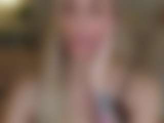 Live cam show with Brie Hunter - Pornstar Young Adult on Camsoda