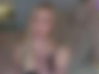 Brie Hunter's Live Sex Cam Show