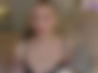 Brie Hunter's Live Sex Cam Show