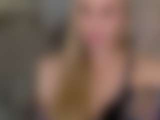 Live cam show with Brie Hunter - Squirt on TeamSkeetLive