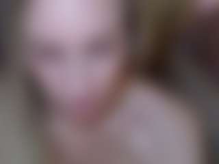 Live cam show with Brie Hunter - Squirt Blonde Hair on CSO-WL