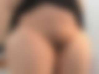 Live cam show with BattyMoll - Living Room on Dolls Live