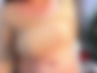 Live cam show with BattyMoll - Green Eyes on Camsoda