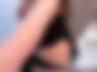 Live cam show with BattyMoll - Green Eyes on Camsoda