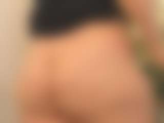Live cam show with BattyMoll - Living Room on SinfulBabes