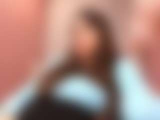Live cam show with BattyMoll - Green Eyes on SxyPornLive