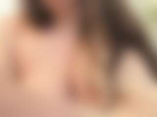 Live-Cam-Show mit BattyMoll - Green Eyes auf Camsoda