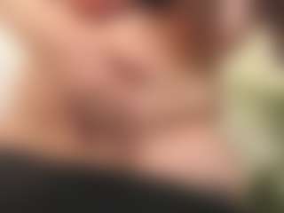 BattyMoll's Live Sex Cam Show
