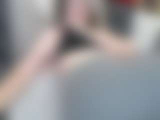 Live cam show with squirtyourface - Blonde Hair on livesuperchat.net