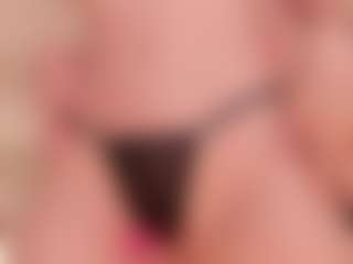 Live cam show with kendallrisex - Dirty on milfzrlive.com