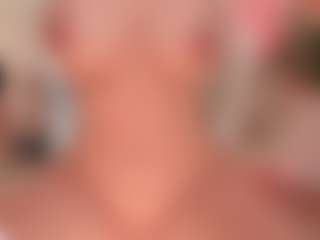 Live cam show with kendallrisex - Fingers on Free Soda