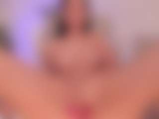 Live cam show with kendallrisex - Brown Eyes Curvy on Big Tits