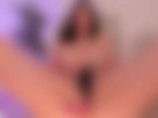 Live cam show with kendallrisex - Fingers on SquirtSoMuch