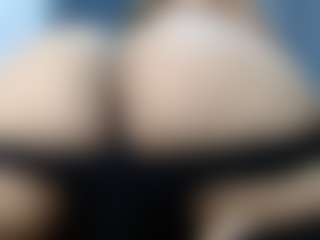 Live cam show with anny model - Athletic Blowjob on TottyGirls