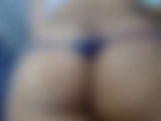 Live cam show with anny model - Blonde Hair on Milfs Live