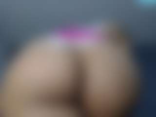 Live cam show with anny model - Blonde Hair on madthumbs
