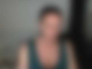 Live cam show with Carlalicious - Grey Eyes on liverealitysex.com