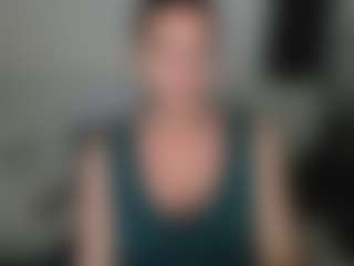 Live cam show with Carlalicious - Bedroom on sexylive.show