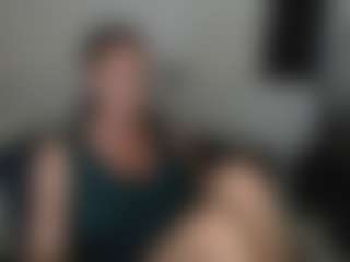 Live cam show with Carlalicious - Athletic on Camiplay Live
