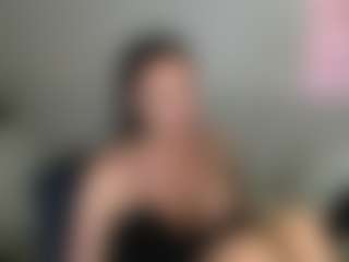 Live cam show with Carlalicious - Stockings on crypto-cams