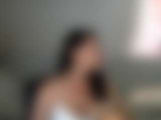 Live cam show with Carlalicious - Living Room on Camsoda Late Night