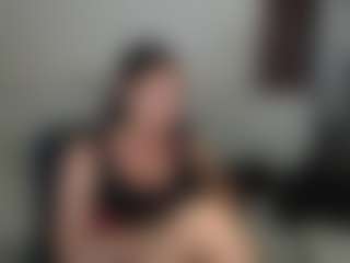 Live cam show with Carlalicious - Middle Aged on Milfs Live