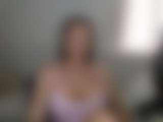 Live cam show with Carlalicious - Cosplay on instabang