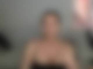 Live cam show with Carlalicious - Leather on liverealitysex.com