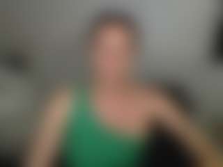 Live cam show with Carlalicious - Joi on Pornisteam.com