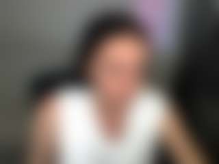 Live cam show with Carlalicious - Green Eyes on Cam Slut