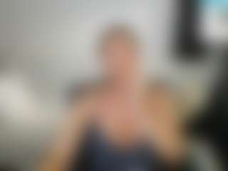 Live cam show with Carlalicious - Smoking on Camsoda