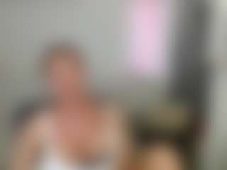 Live cam show with Carlalicious - Genital Piercings on Camsoda