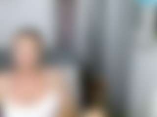 Live cam show with Carlalicious - Cosplay Curvy on Camsoda