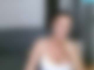Live cam show with Carlalicious - Leather on Camming Site